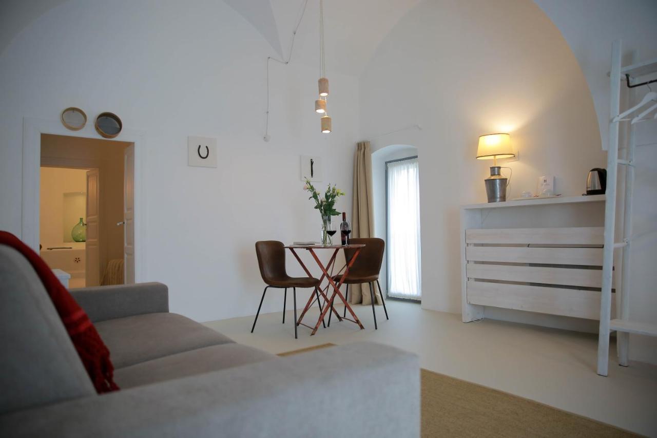 Masseria Parco Della Grava * Pezze Di Greco